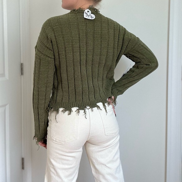 Distressed Cable Knit Chenille Pullover - Picture 8 of 9